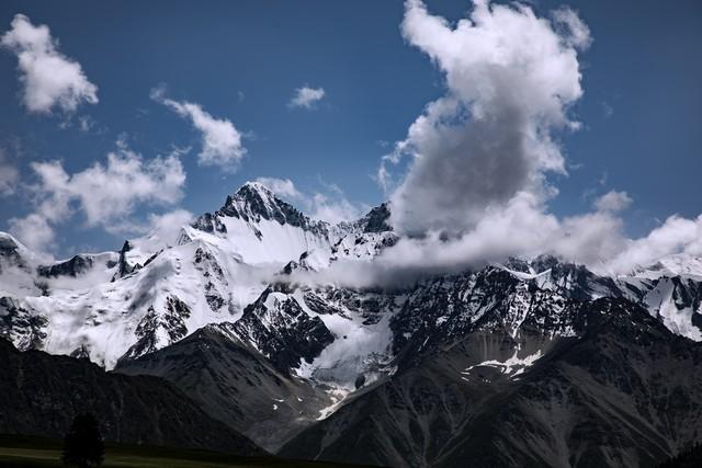 《中国国家地理》评出中国最美名山挑战者榜，这9座山上榜！