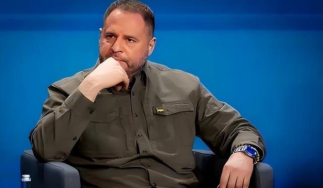 白旗升起，乌克兰二把手辞职，一个时代将结束，中方脱口而出9字