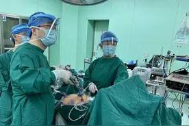 两名女子胆囊结石多年未治竟拖成胆囊癌，医生：这几种情况一定要尽早手术图片