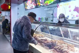 生牛肉价格创新低 卤菜店的价格调了吗？图片