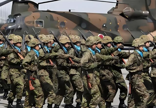 日本防相呼吁中国冷静，外交部对日“反将一军”