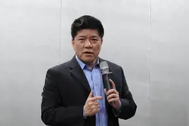 台湾军事评论员郑继文：解放军军演已对台军造成巨大压力图片