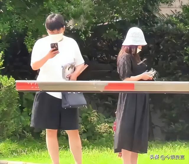 阚清子被曝早产女婴，多重畸形抢救无效去世，细节曝光叹真不应该