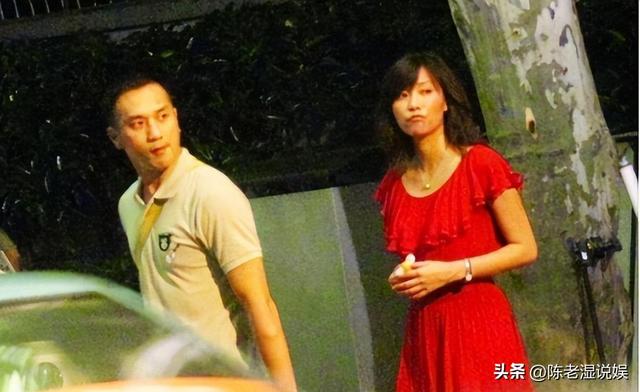从19岁开始男人不断，半百了还没玩够，“风流才女”徐静蕾现形记