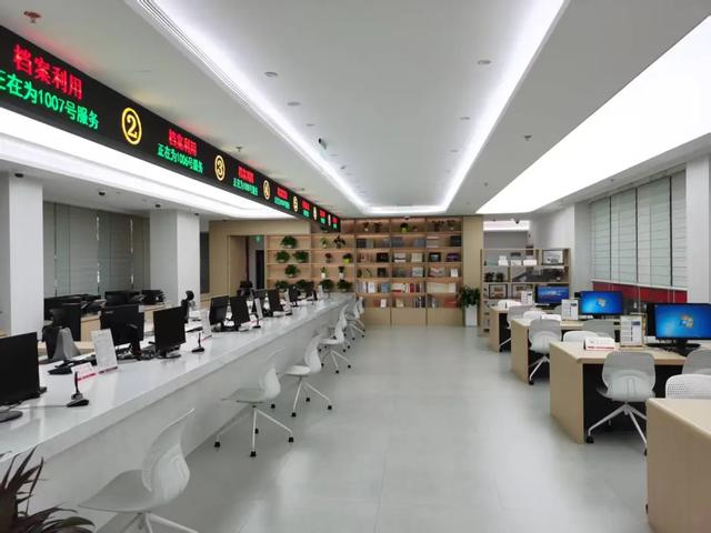 典藏上海，向新而生！上海市城市建设档案馆打开围墙，与市民共享单位附属绿地空间