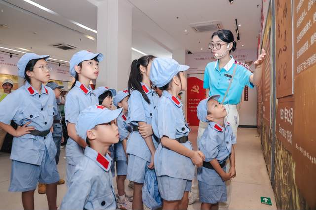 自贸港的三亚回响：三亚红色娘子军演艺公园的文化新叙事