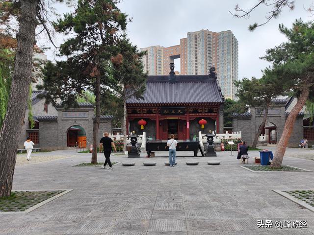 长春城央般若寺，建于特殊的历史时期，由佛教天台宗传人创建
