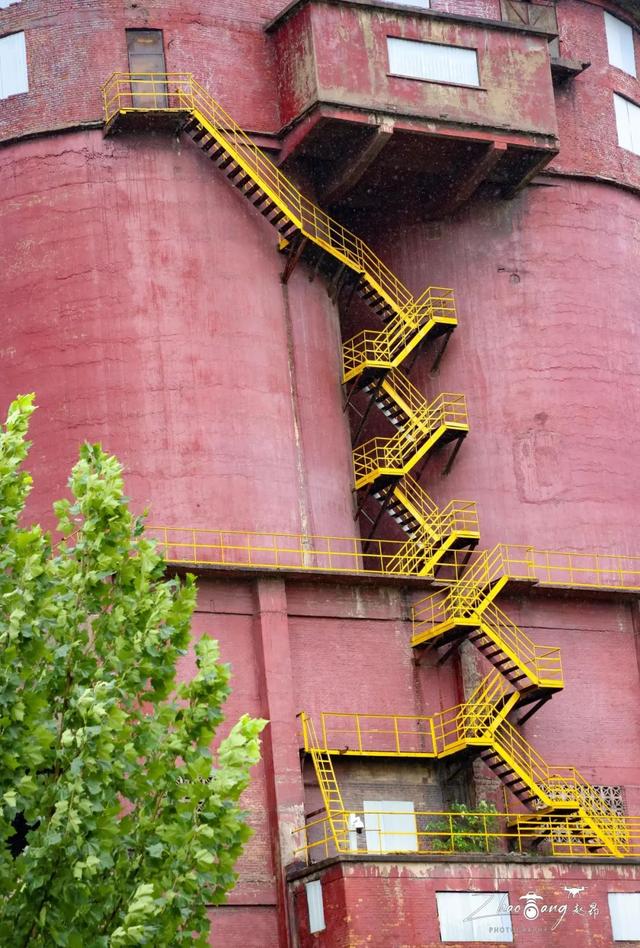 夏日午后，雨景里的云隙微风——