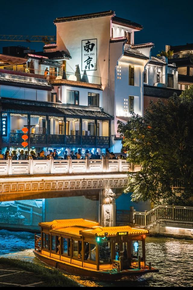 我是上海人，旅游景点夫子庙，观科举号舍懂古代考生多不易