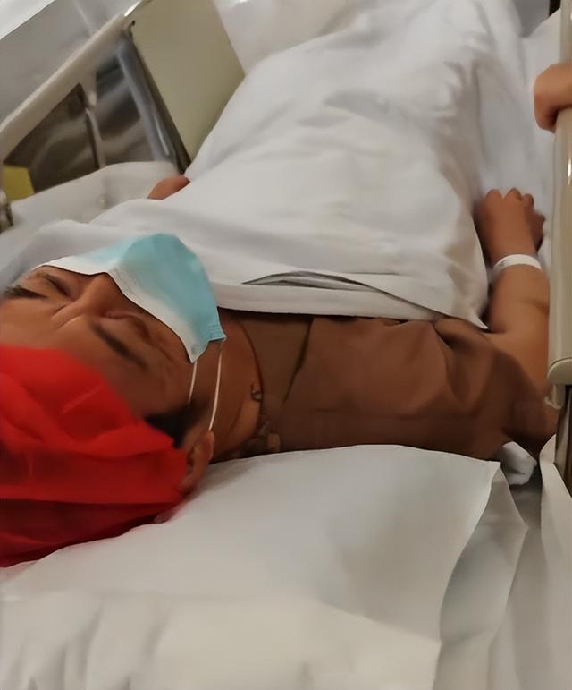 李连杰手术3天后，恶心的一幕发生了，5cm刀口也没换来网友同情