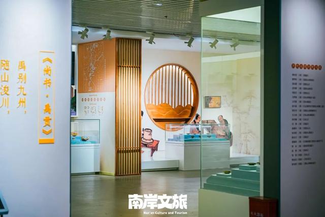 秋日升温计划丨泡在南岸，把深秋泡暖！