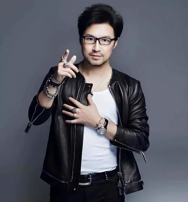 离婚不到两年，汪峰戳破与章子怡的婚姻真相：厌倦的并不是她