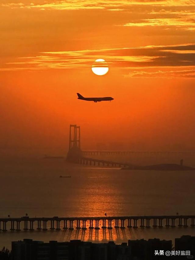 一座城，45年的海阔天空