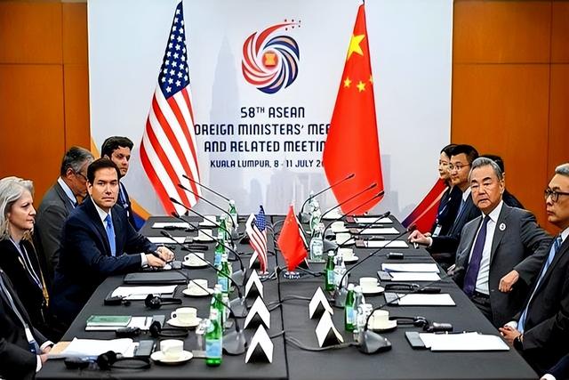 特朗普还未登机访华！中方在北京会见另一位美国客人，信号不寻常
