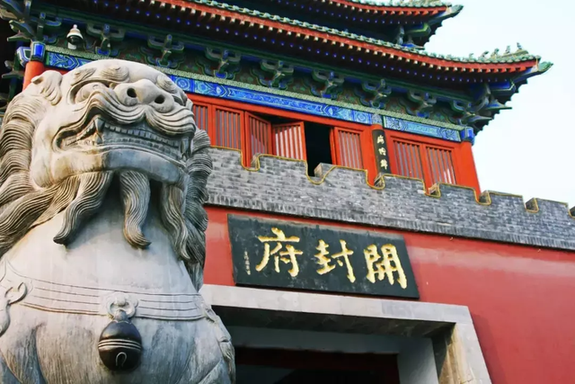 这座地级市的百年老站，最近客流超火爆！