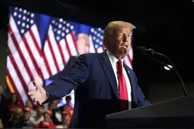 伤敌一千自损八百？贸易牌已经打烂，特朗普将枪口瞄准中国软肋？图片