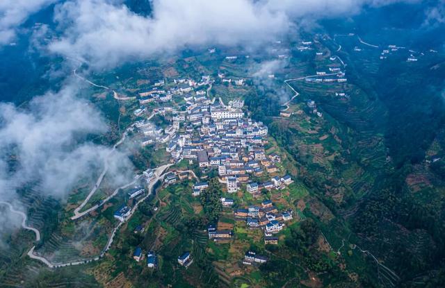 从《大生意人》到安徽歙县，探寻徽商真实的茶贸足迹与建筑瑰宝 | 皖美冬日 | 第十五届安徽国际文化旅游节