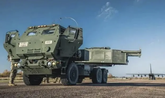 特朗普恐怕没料到，大批军火还没运抵台岛，中方一招直打美国七寸