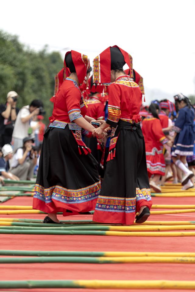 适合春节出发的6条避寒路线，不赶路、不打卡，一家人过个松弛年