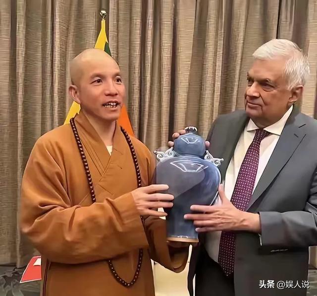 释永信被抓走调查，又有三大噩耗传出，私生活混乱只是冰山一角！