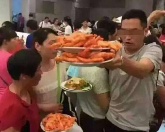 继德国之后，英国也开始贴出“中文标语”？中国游客：不能够接受