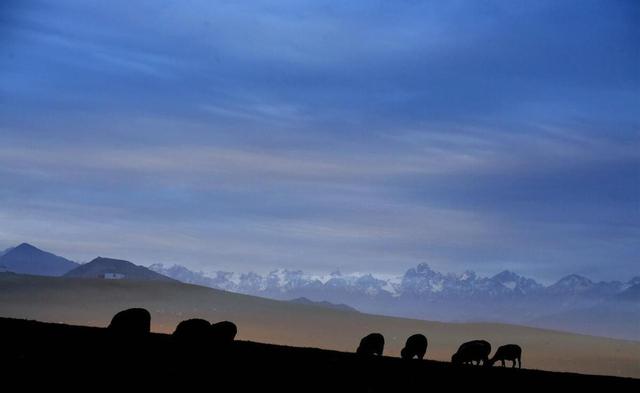 甘肃被隐藏的宝藏小城，几乎浓缩了大西北全部美景，却少有人提起