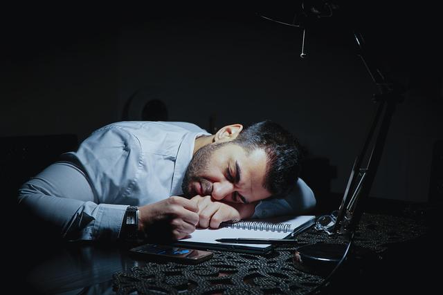 经常头晕，不要以为是小事，可能是疾病正准备“偷袭”你！