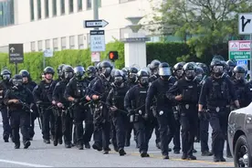 洛杉矶乱了！美防长称或出动军队图片