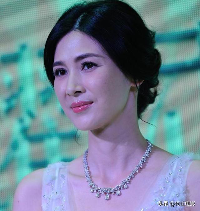 为了嫁50亿富豪，狠心抛弃同居5年的周一围，现今她却活成了笑话