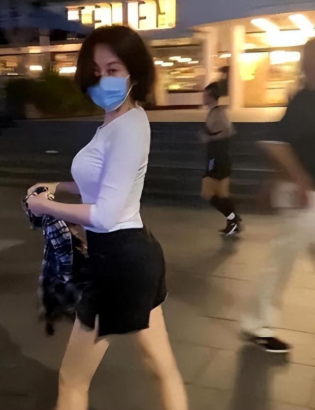 她一生 “风流成性、老少通吃	”	，撩汉无数，现如今56岁却依旧单身