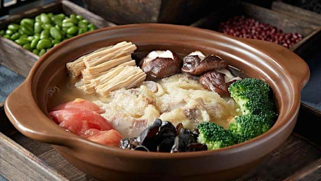 退休后才明白，有人问你退休金有多少钱时，最好回答他这3句话