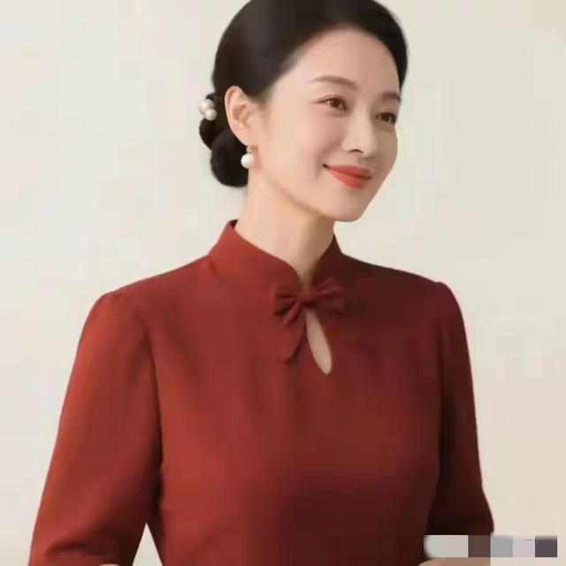 女人最扛不住男人的2个“坏动作”，第二个你敢试吗？