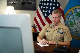 当着解放军上将的面，美司令向我国摊牌了，不到24小时，惨遭打脸图片