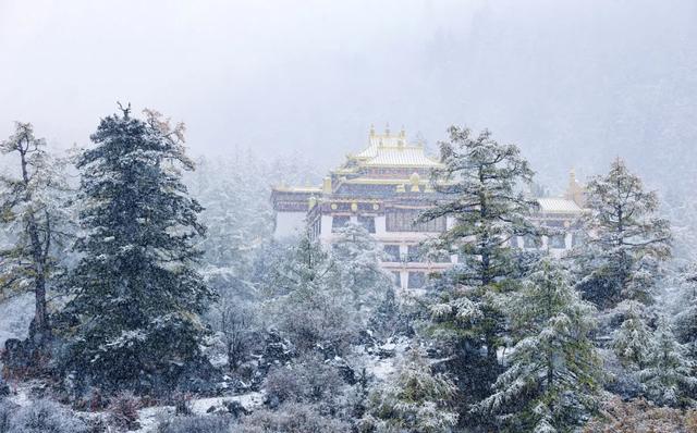 如果有时间，走一次川西顶级路线，1次深度体验胜过10次旅游！