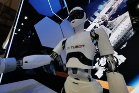 中兴通讯合作人形机器人首次亮相 ICT领军企业入局机器人赛道图片