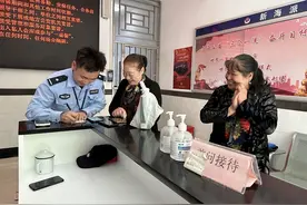 重新注册微信后钱包余额为零？热心民警帮大妈申诉找回正确密码图片