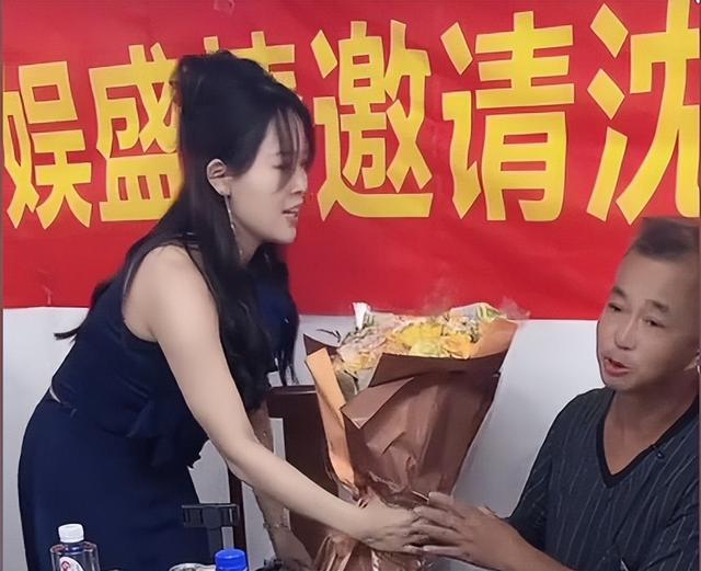 沈巍观察：为什么流浪大师会在2025年二度爆火？