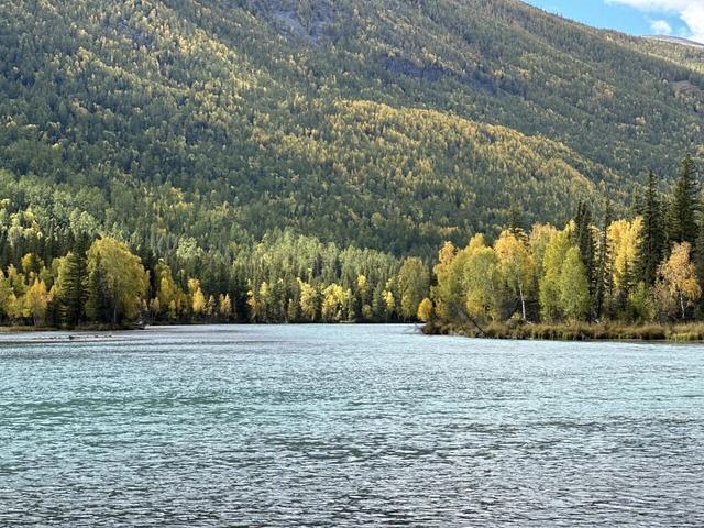 五彩斑斓喀纳斯