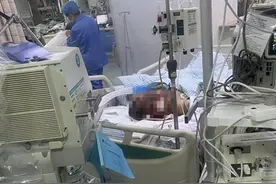 男子放直径3寸礼花弹 被炸伤面部眼睛失明 ICU抢救8天未渡过危险期 警方介入调查 律师：商家难逃责任！图片