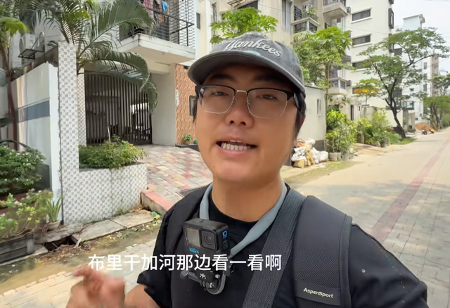 恒河水不能随便喝！中国小伙挑战后，当场呕吐不止，吐槽嘴像粪坑