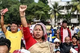 能走都走了！印度华人纷纷大撤离，有家不能回，上演“流浪地球”图片