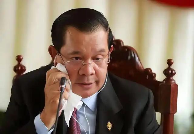 美军连夜通告全球，特朗普想通了：对中国不能来硬的，要上点手段