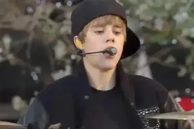 名人与政客的恋童癖恶行，解析贾斯汀比伯的MV《yummy》！图片