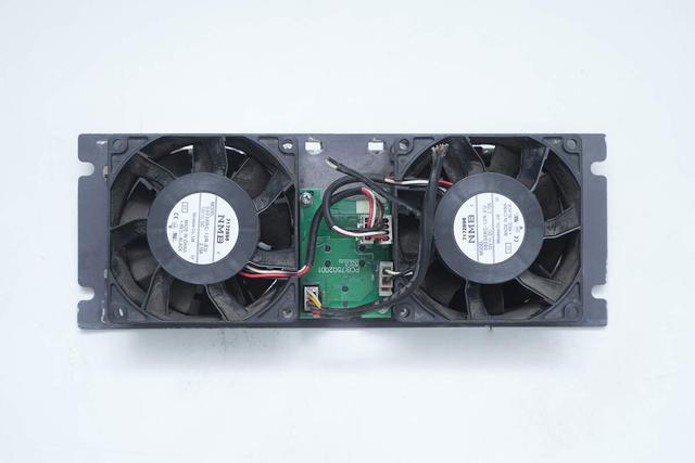 重达18斤的大块头，内部全是灰，麦格米特15kW充电模块拆解