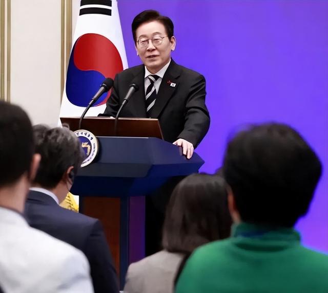 李在明没想到	，访华影响如此之大，刚一回国就收到了好消息