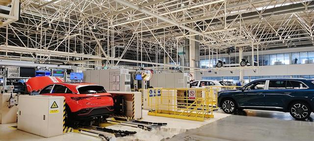 铁了心对付中国？暴跌58%，俄罗斯大幅加税，中国汽车出口骤降