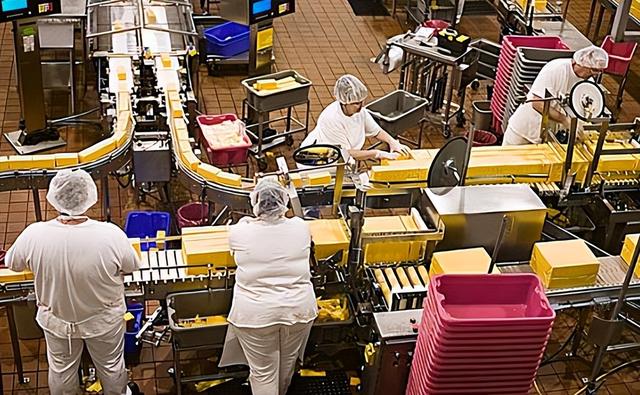 禁止所有中国外交官入境，不让两岸统一，这个国家比美国还要嚣张