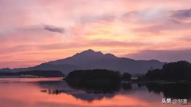寻美巴渝：一天霞色，与君共醉