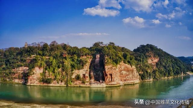 乐山大佛与三江之美：诗意山水间的千年守望
