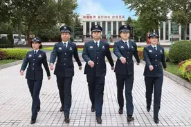 辛辛苦苦考取文职上岸，他们为什么又要辞职？图片